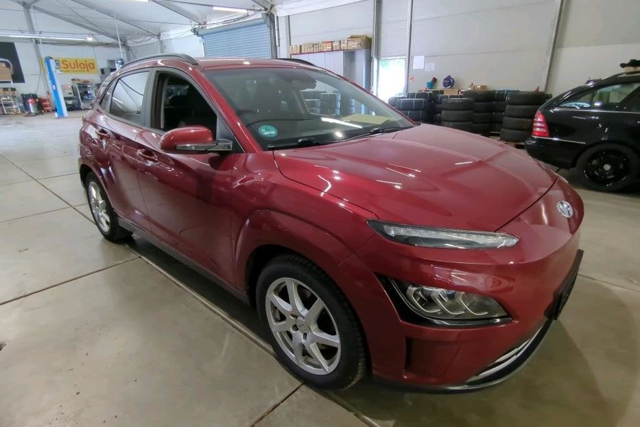 Продам Hyundai Kona 64 kw авто в дорозі 2021 года в Львове