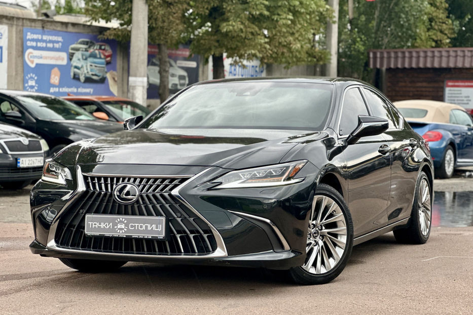 Продам Lexus ES 300 2022 года в Киеве