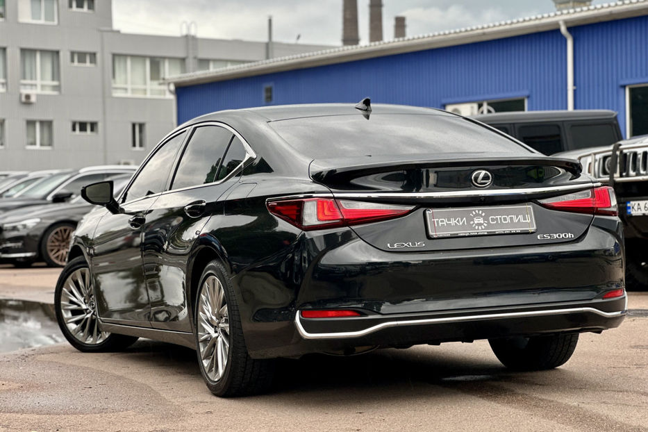 Продам Lexus ES 300 2022 года в Киеве