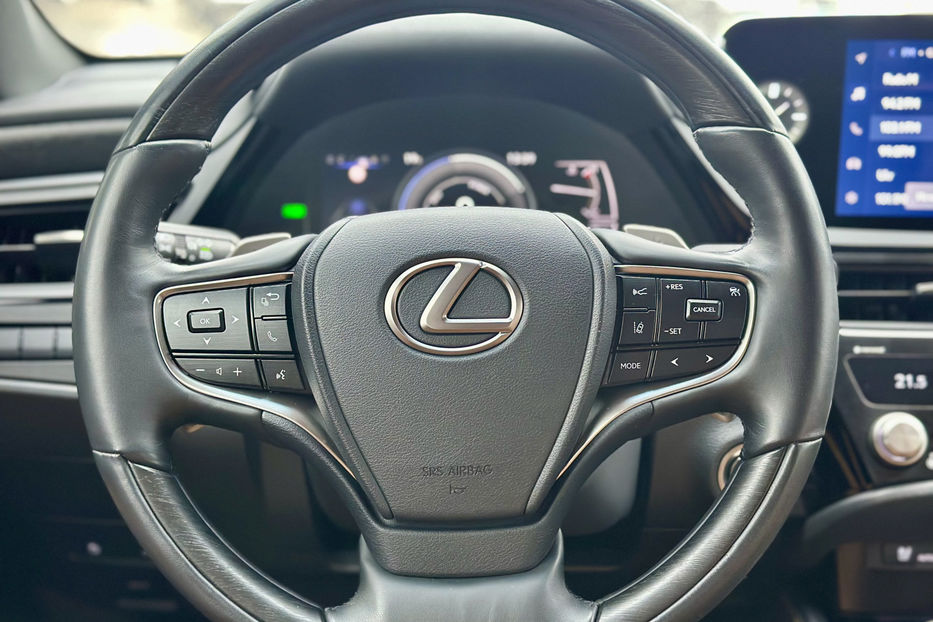 Продам Lexus ES 300 2022 года в Киеве