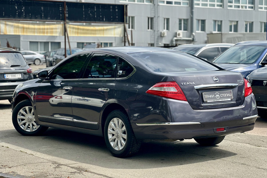 Продам Nissan Teana 2010 года в Киеве
