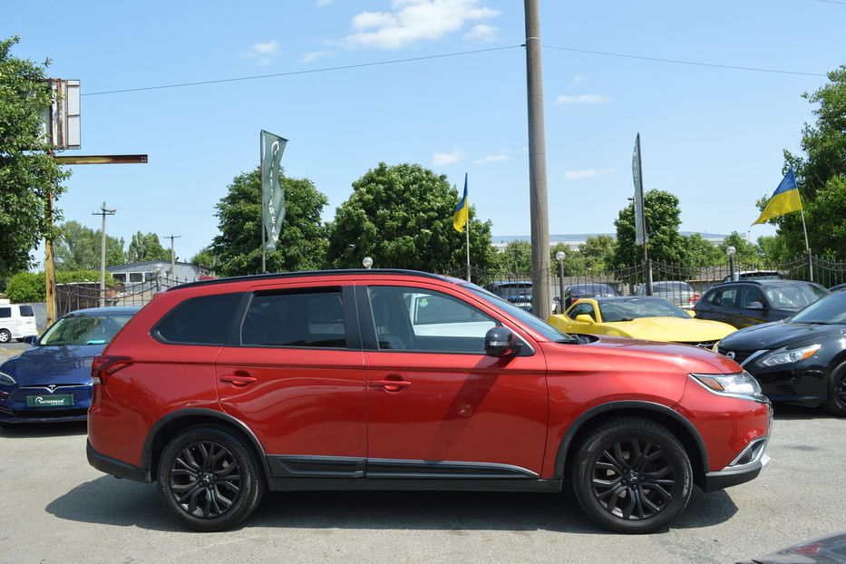 Продам Mitsubishi Outlander 2018 года в Одессе