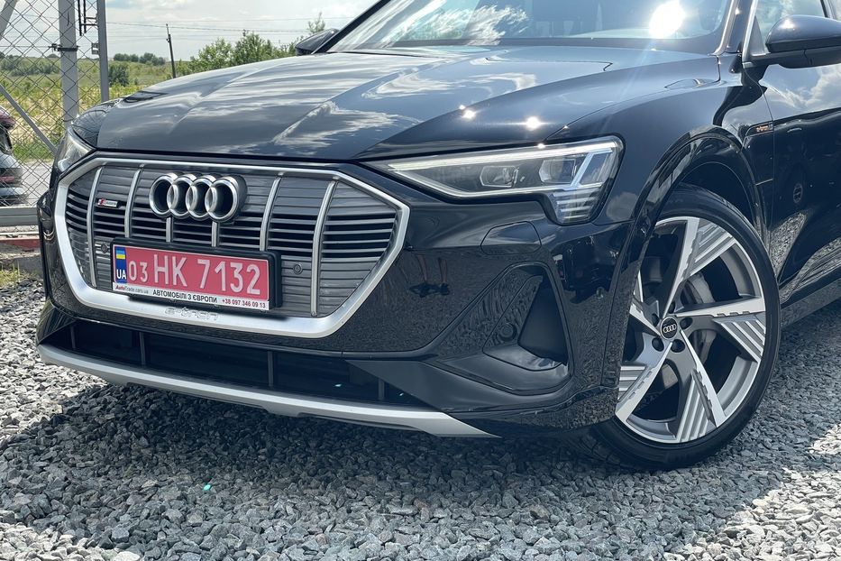Продам Audi E-Tron 55 S Line quattro  2022 года в Львове
