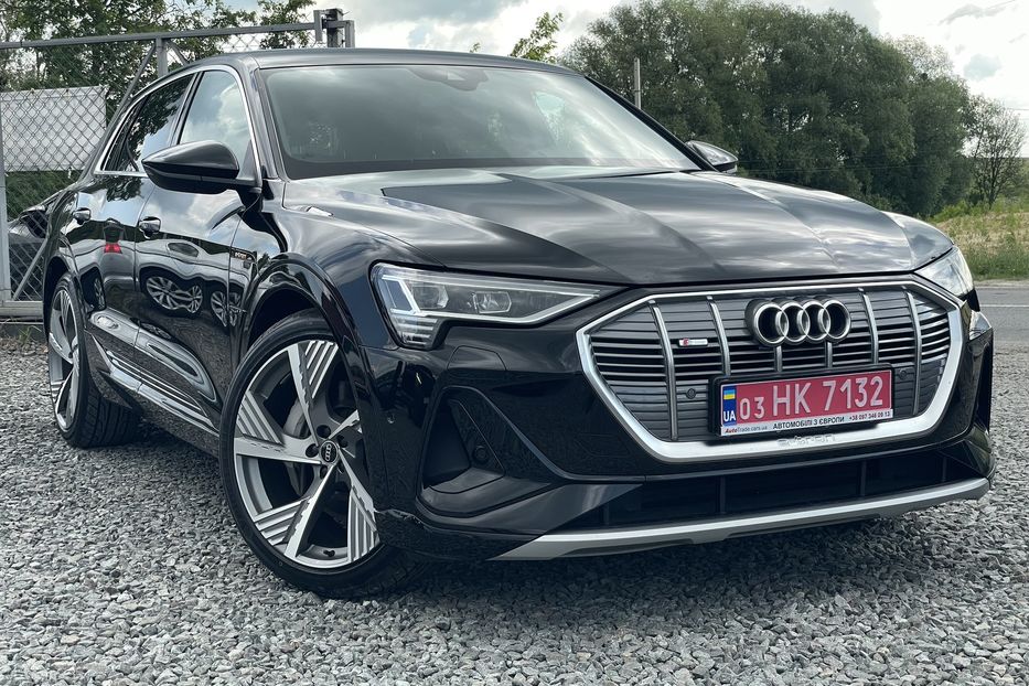 Продам Audi E-Tron 55 S Line quattro  2022 года в Львове