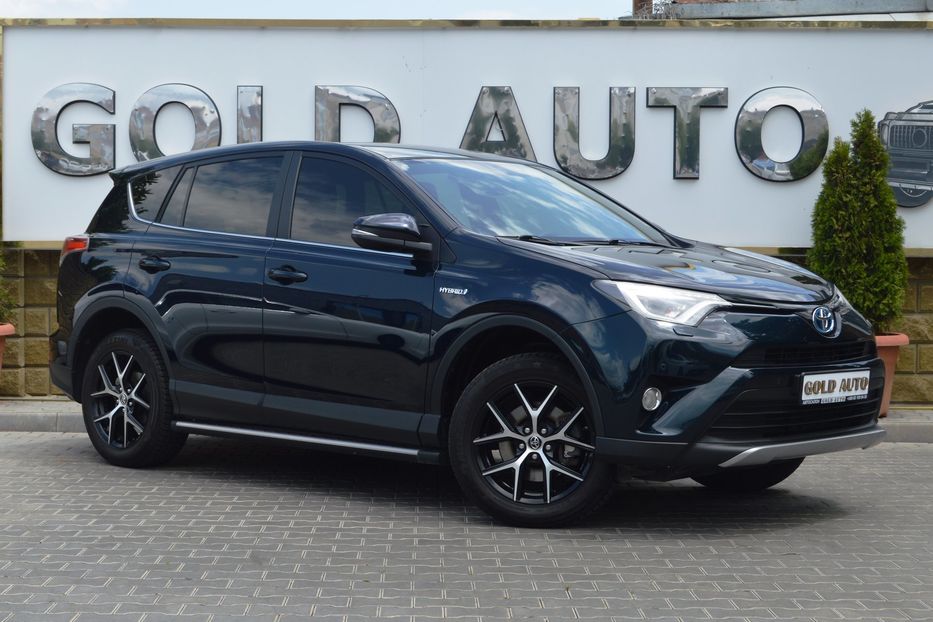 Продам Toyota Rav 4 2017 года в Одессе