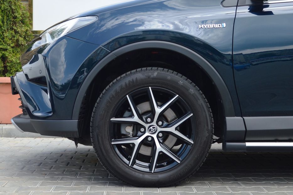 Продам Toyota Rav 4 2017 года в Одессе