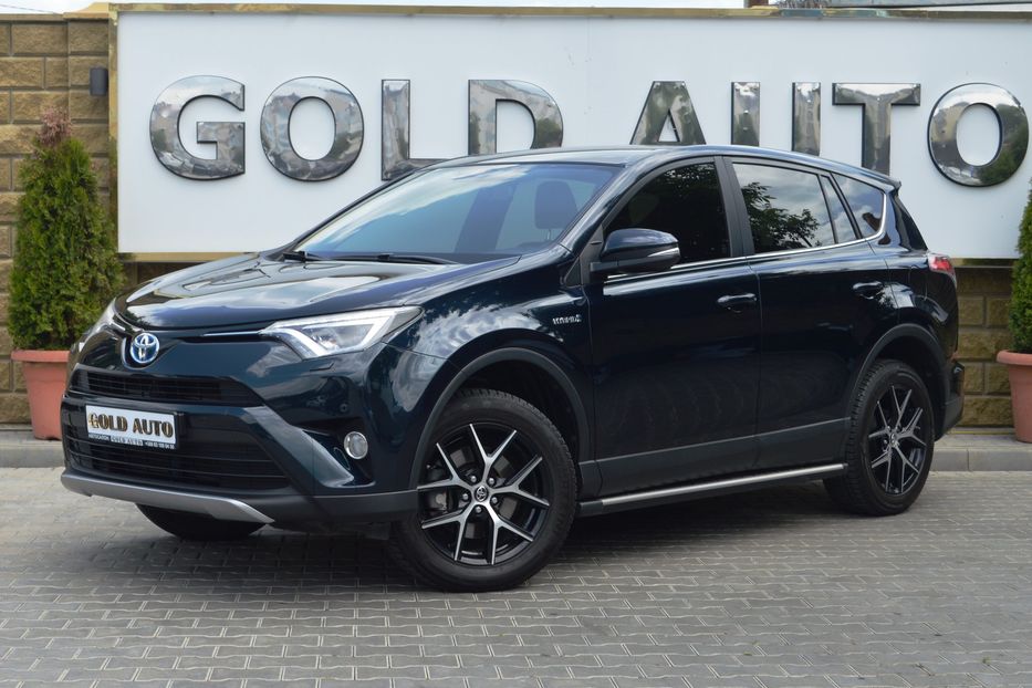 Продам Toyota Rav 4 2017 года в Одессе
