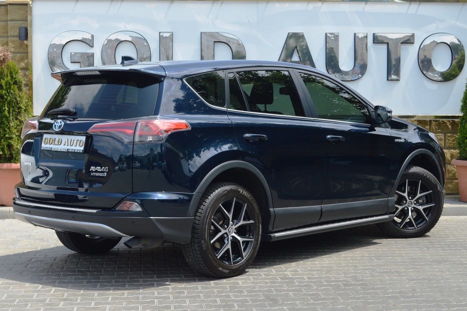 Продам Toyota Rav 4 2017 года в Одессе
