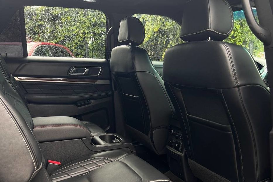 Продам Ford Explorer 2016 года в Черновцах