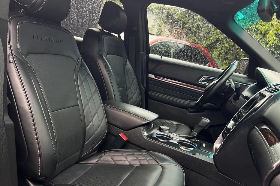 Продам Ford Explorer 2016 года в Черновцах