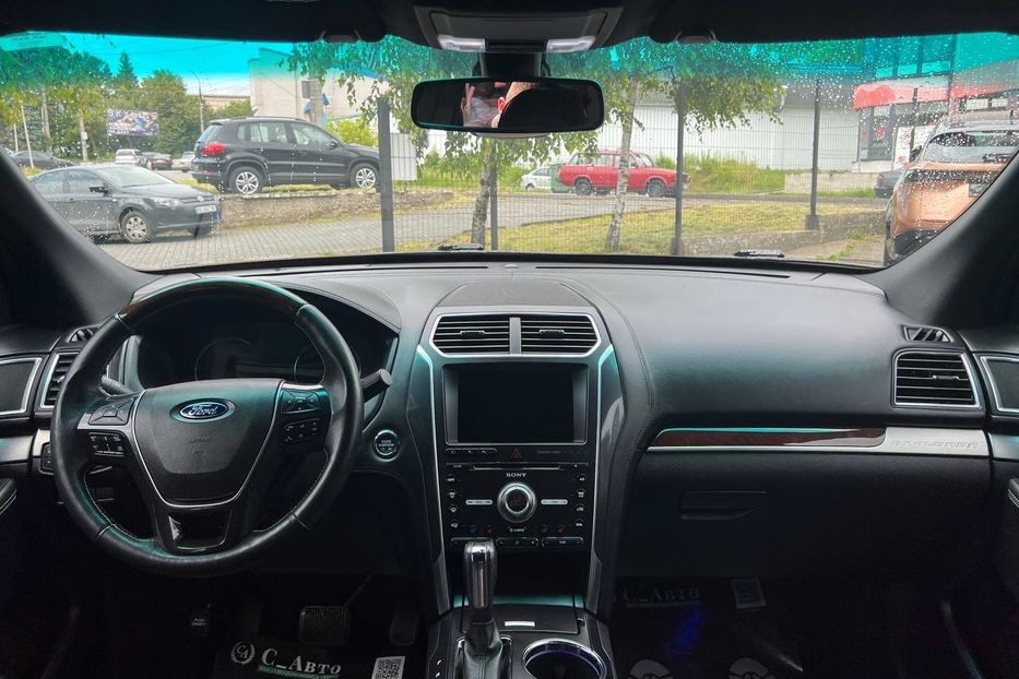 Продам Ford Explorer 2016 года в Черновцах