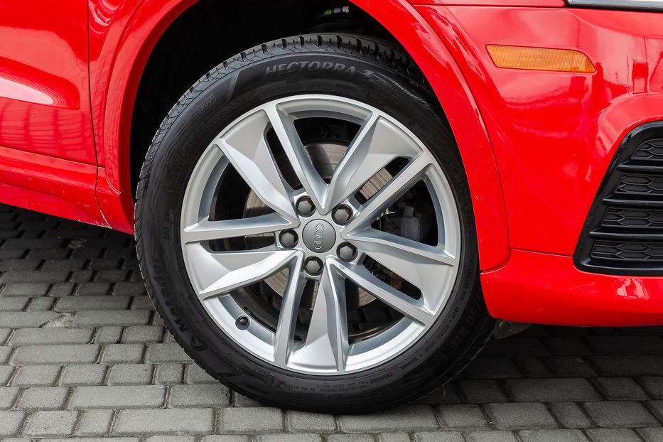 Продам Audi Q3 2.0T QUATTRO 2017 года в Киеве
