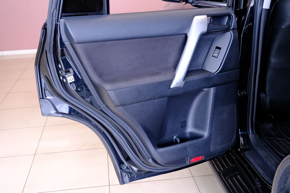 Продам Toyota Land Cruiser Prado 150 2018 года в Одессе