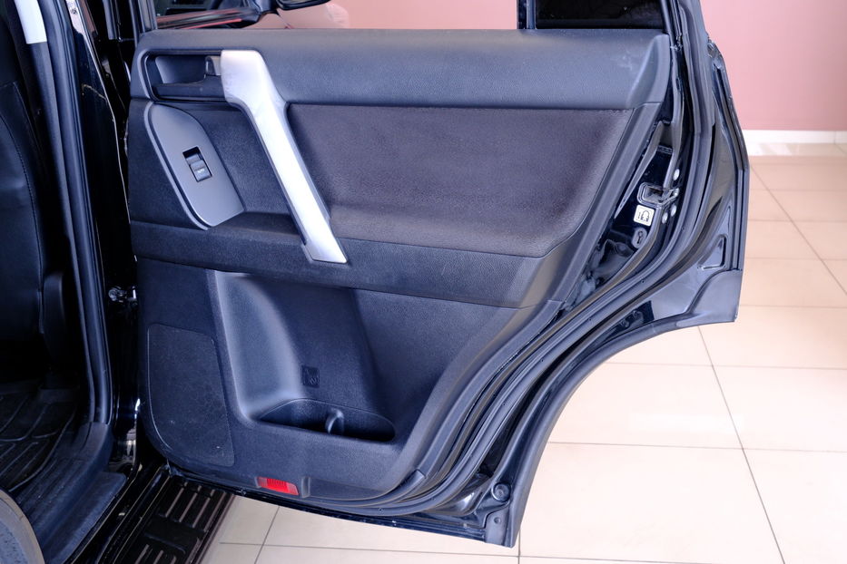 Продам Toyota Land Cruiser Prado 150 2018 года в Одессе