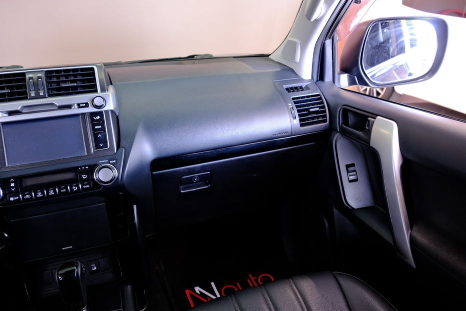 Продам Toyota Land Cruiser Prado 150 2018 года в Одессе