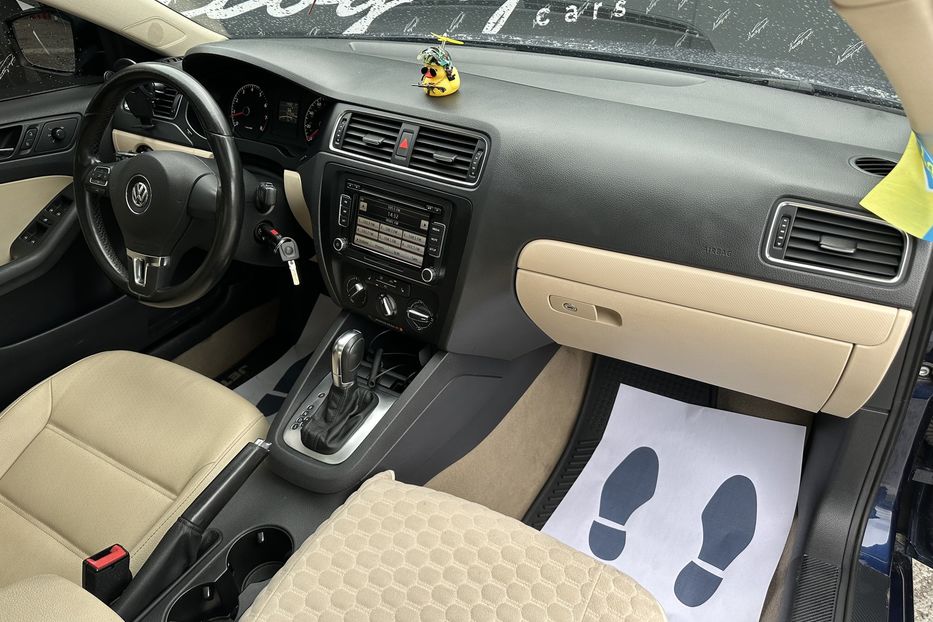 Продам Volkswagen Jetta 2.5 SE 2011 года в Киеве