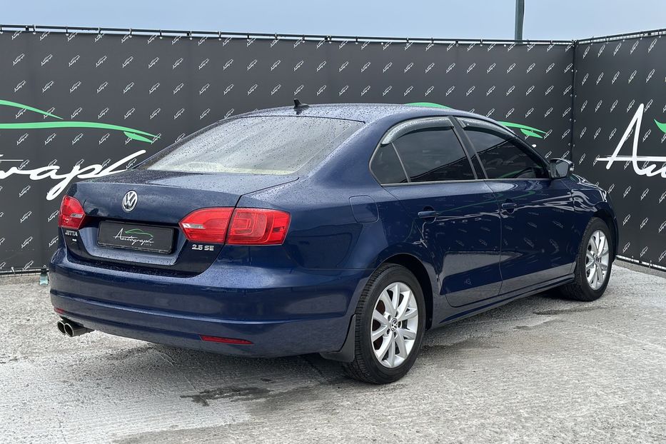 Продам Volkswagen Jetta 2.5 SE 2011 года в Киеве