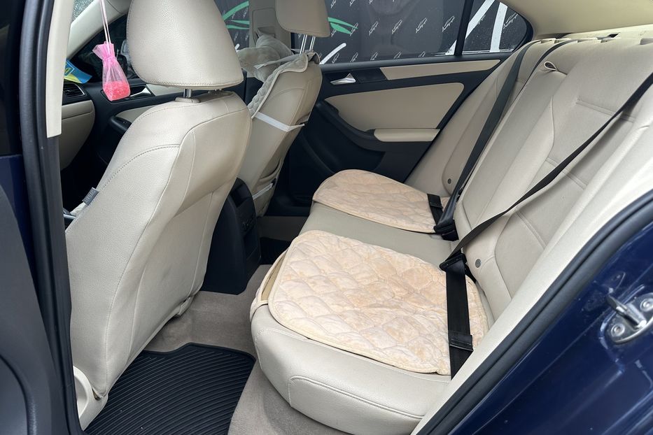 Продам Volkswagen Jetta 2.5 SE 2011 года в Киеве