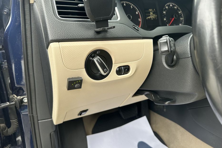 Продам Volkswagen Jetta 2.5 SE 2011 года в Киеве