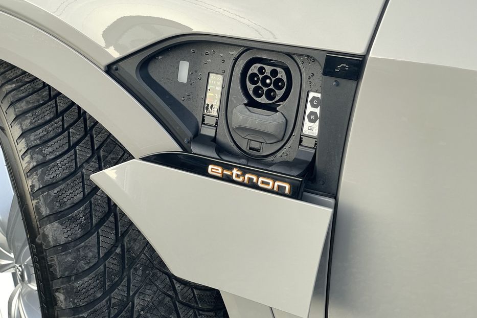 Продам Audi E-Tron 55 авто в Рівному 95kwh 2021 года в Ровно
