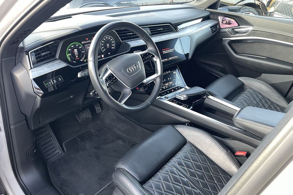 Продам Audi E-Tron 55 авто в Рівному 95kwh 2021 года в Ровно
