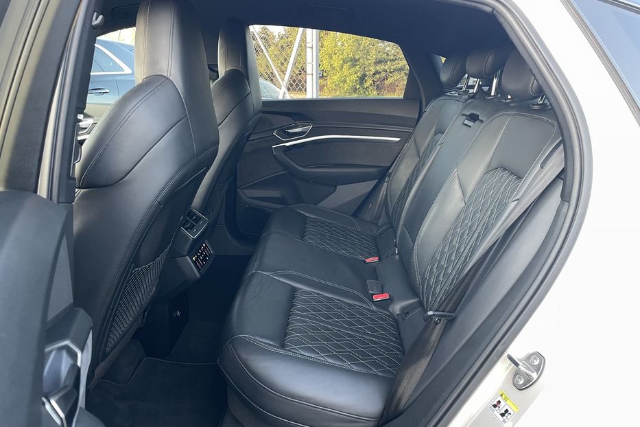 Продам Audi E-Tron 55 авто в Рівному 95kwh 2021 года в Ровно