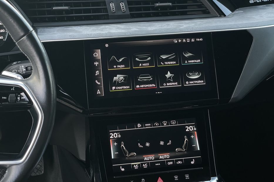 Продам Audi E-Tron 55 авто в Рівному 95kwh 2021 года в Ровно