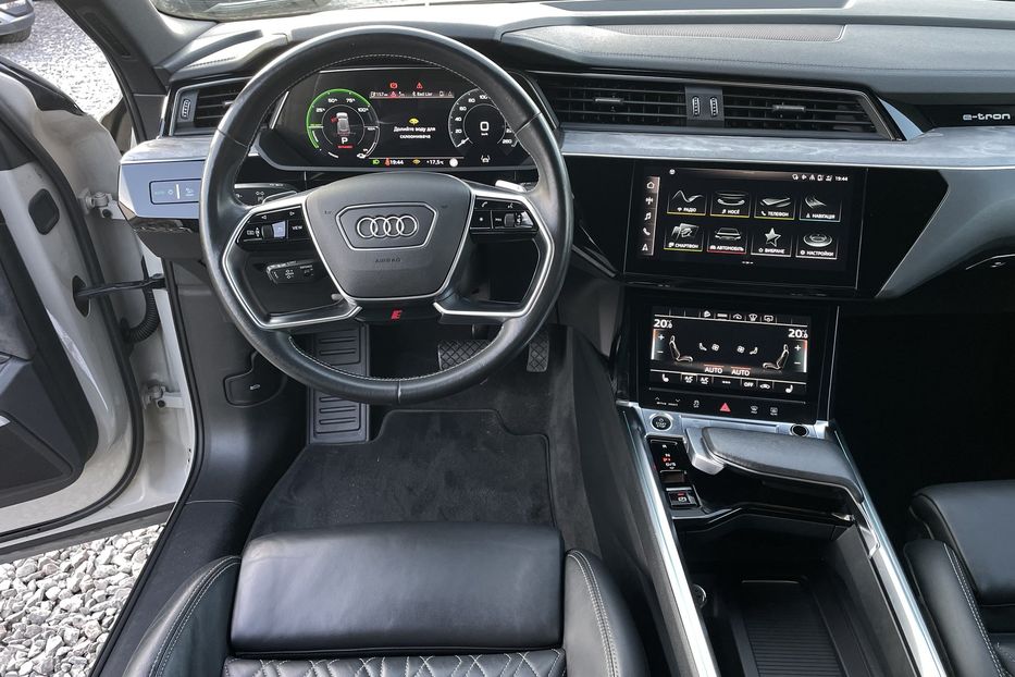 Продам Audi E-Tron 55 авто в Рівному 95kwh 2021 года в Ровно