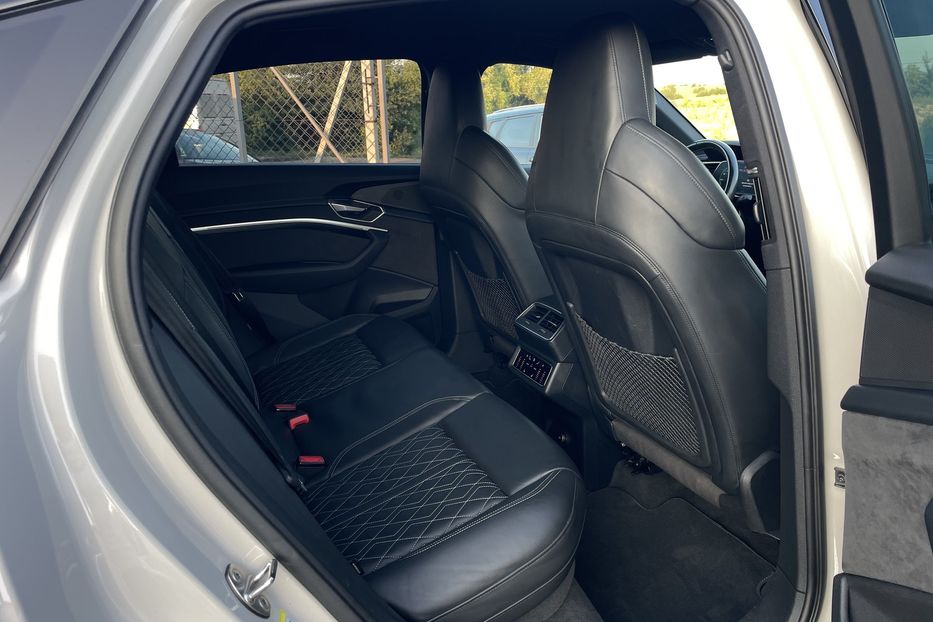 Продам Audi E-Tron 55 авто в Рівному 95kwh 2021 года в Ровно