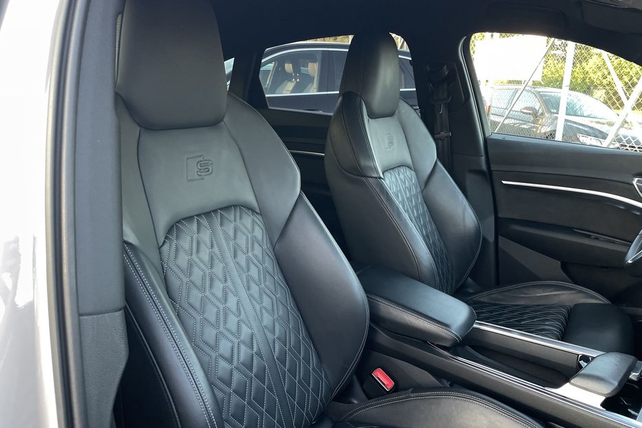 Продам Audi E-Tron 55 авто в Рівному 95kwh 2021 года в Ровно