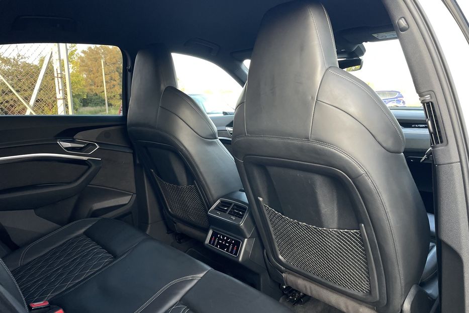Продам Audi E-Tron 55 авто в Рівному 95kwh 2021 года в Ровно