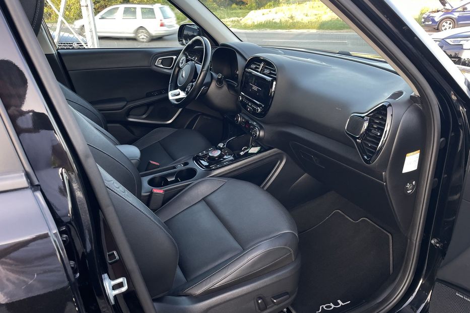 Продам Kia Soul 64 kw 2020 года в Львове