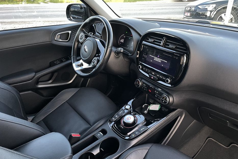 Продам Kia Soul 64 kw 2020 года в Львове