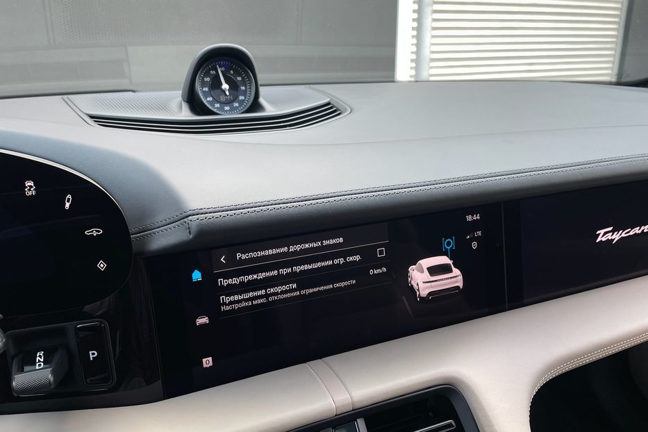 Продам Porsche Taycan Turbo 2020 года в Киеве