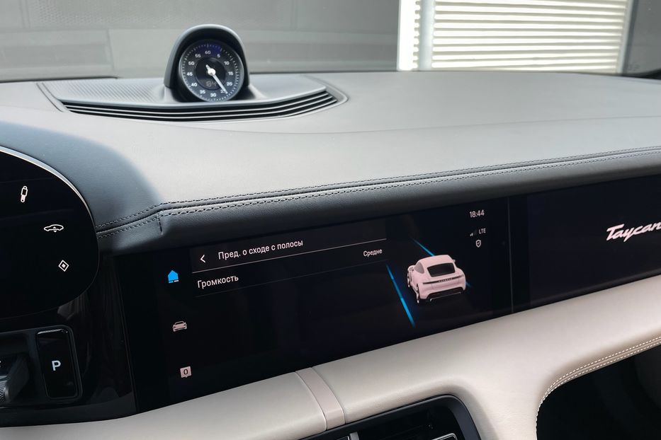 Продам Porsche Taycan Turbo 2020 года в Киеве