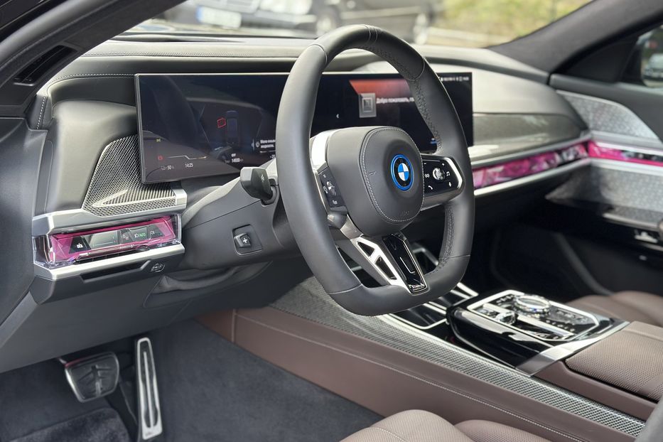 Продам BMW 760 i 2023 года в Киеве