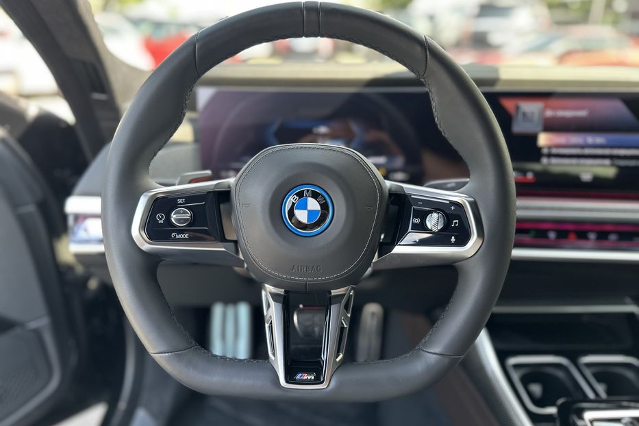 Продам BMW 760 i 2023 года в Киеве