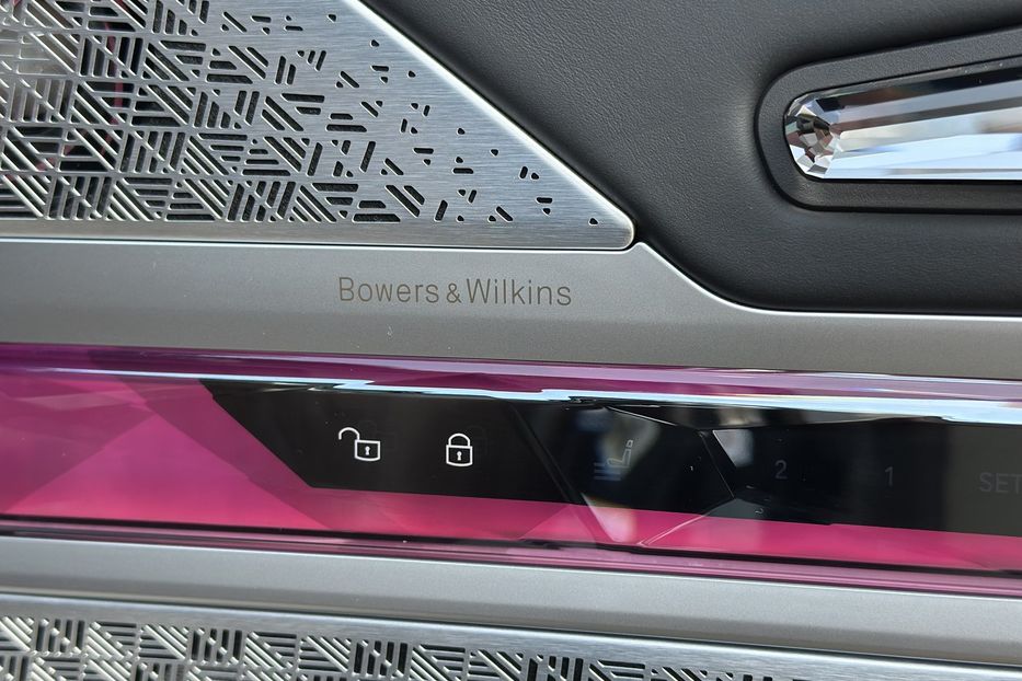 Продам BMW 760 i 2023 года в Киеве