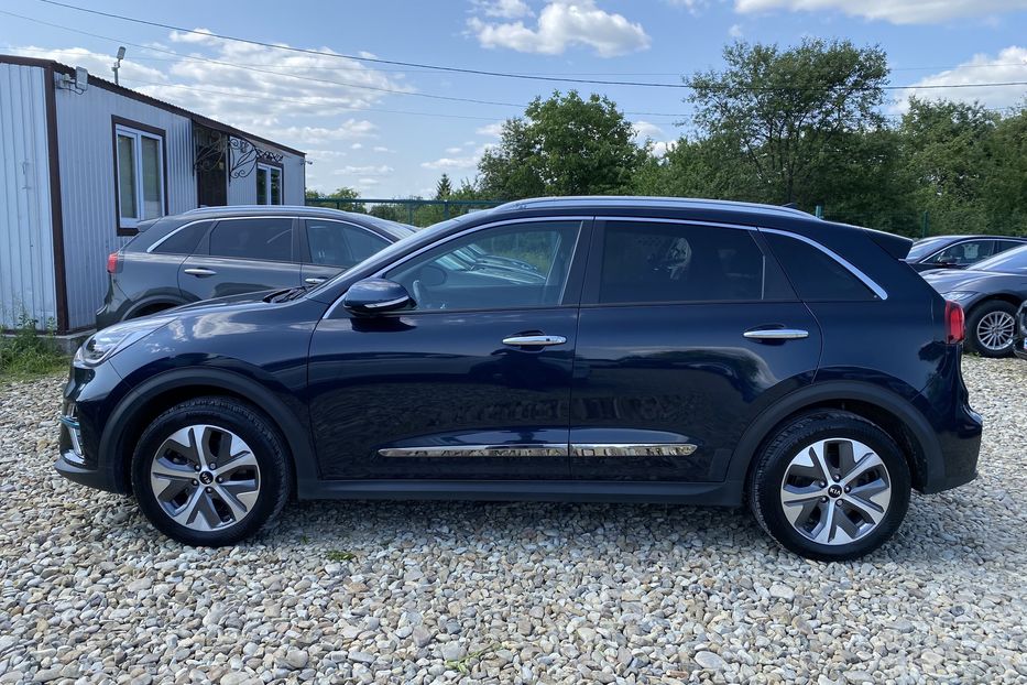 Продам Kia Niro ПідгрівсидінькермаСліпізониJBL 2020 года в Львове