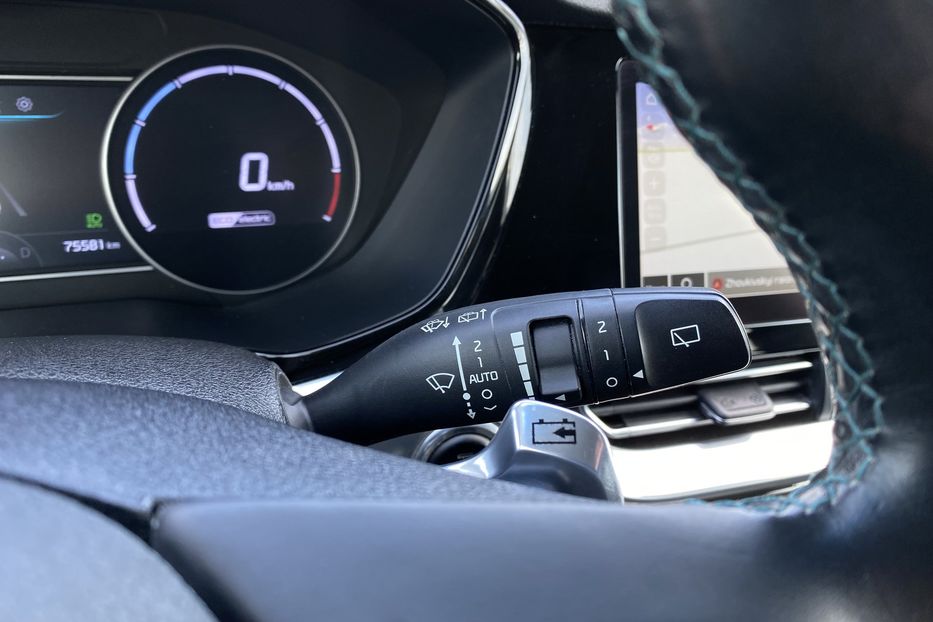 Продам Kia Niro ПідгрівсидінькермаСліпізониJBL 2020 года в Львове