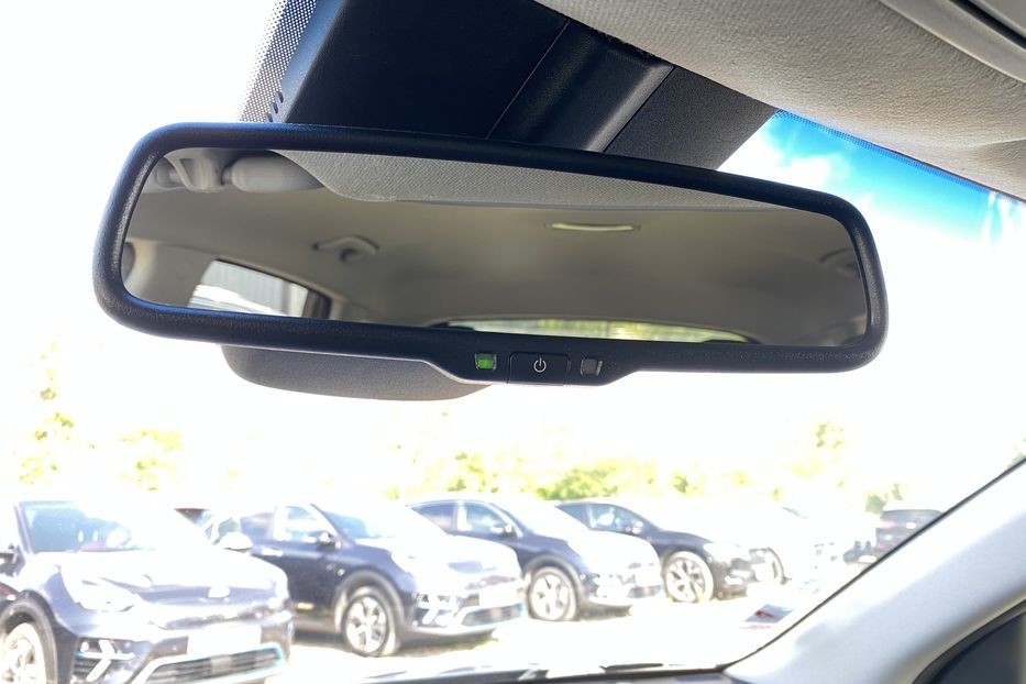 Продам Kia Niro ПідгрівсидінькермаСліпізониJBL 2020 года в Львове