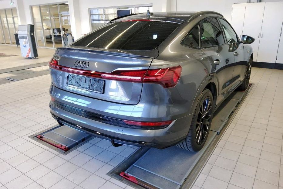 Продам Audi E-Tron авто в дорозі  2022 года в Львове