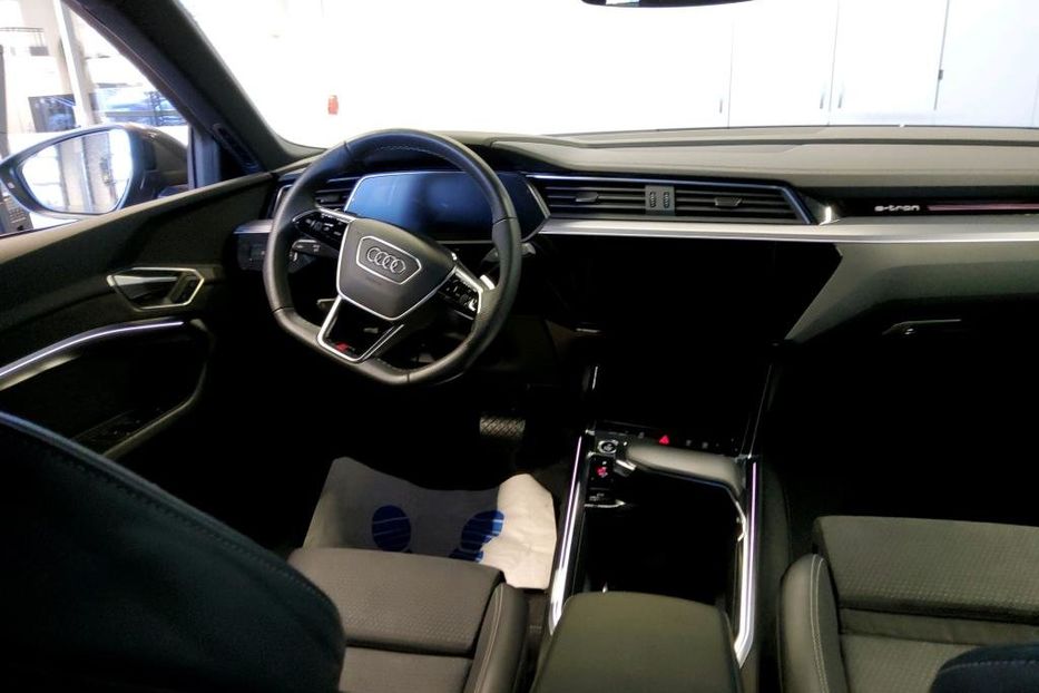 Продам Audi E-Tron авто в дорозі  2022 года в Львове