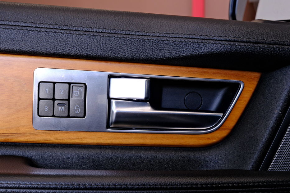 Продам Land Rover Range Rover Sport 2012 года в Одессе