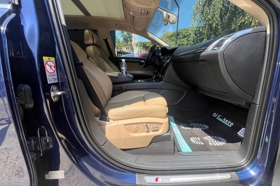 Продам Audi Q7 2013 года в Черновцах