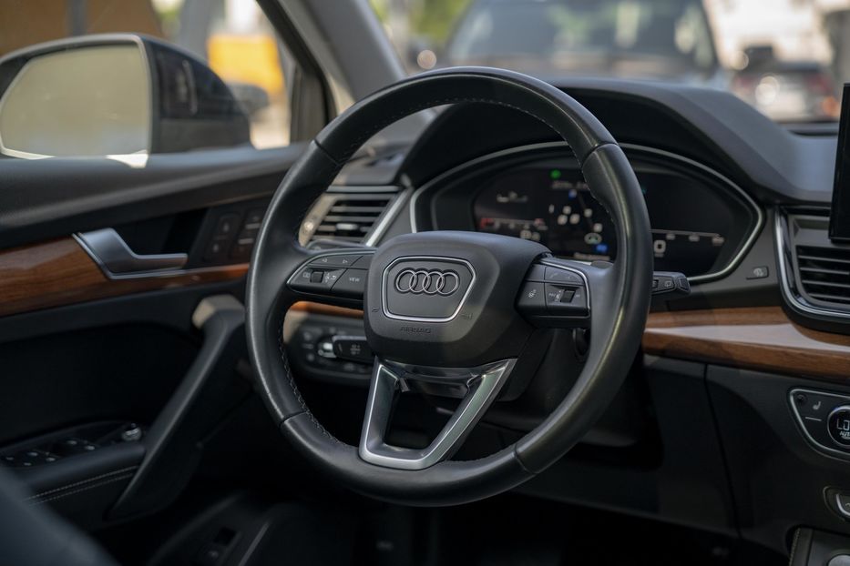 Продам Audi Q5 Premium Plus 2021 года в Черновцах