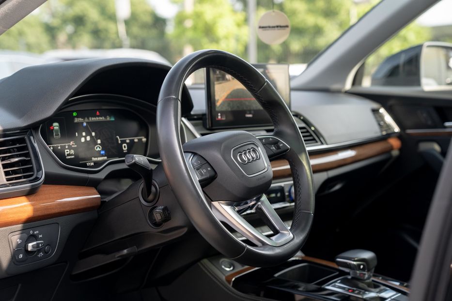Продам Audi Q5 Premium Plus 2021 года в Черновцах