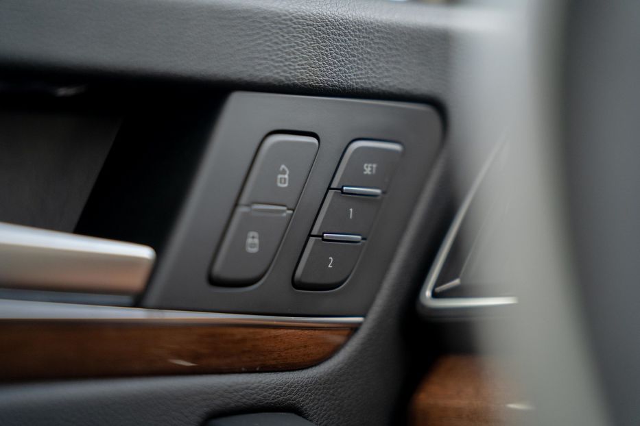 Продам Audi Q5 Premium Plus 2021 года в Черновцах