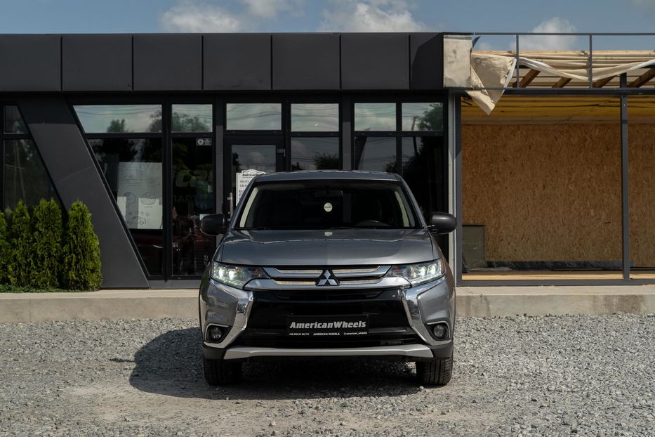 Продам Mitsubishi Outlander ES 2017 года в Черновцах
