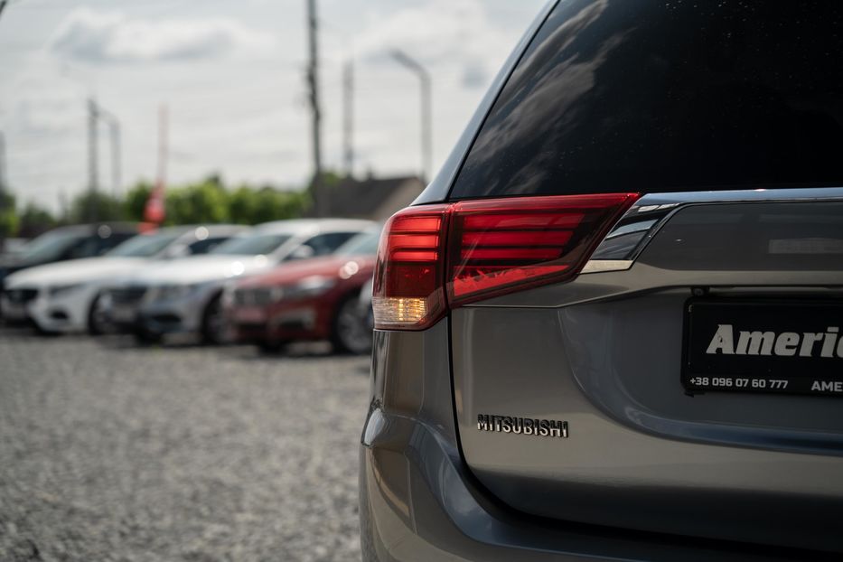 Продам Mitsubishi Outlander ES 2017 года в Черновцах